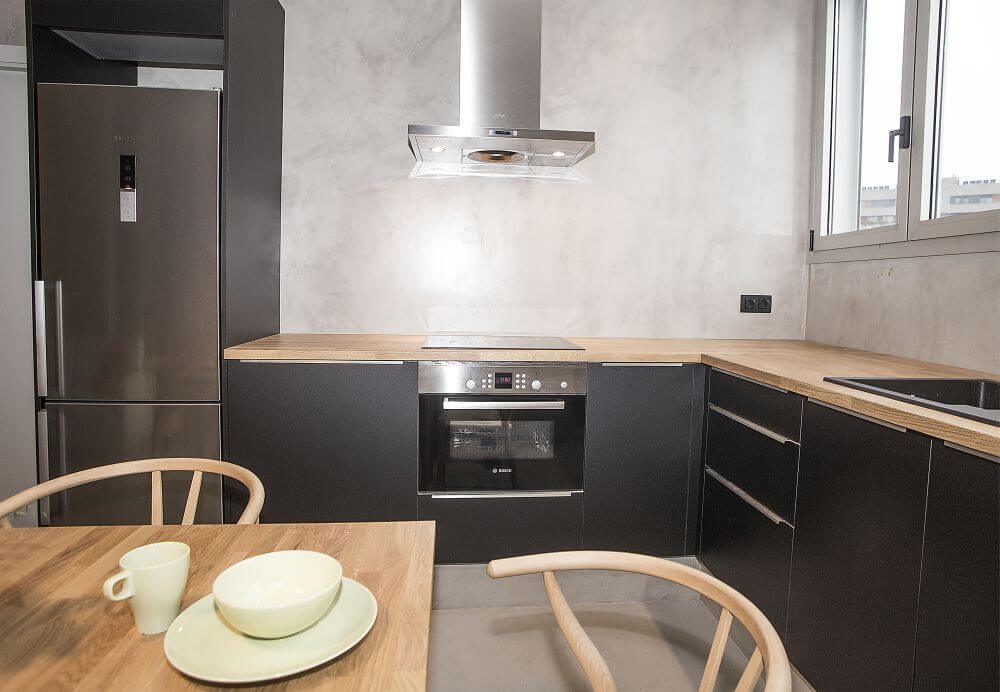 Keuken met donkere fronten