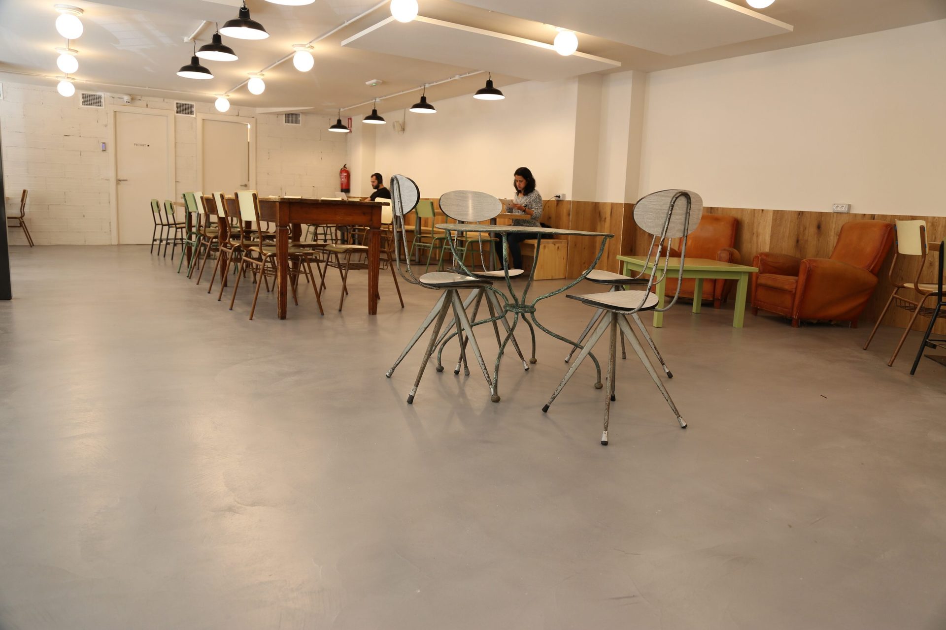 Lunchroom with heavy foot traffic
